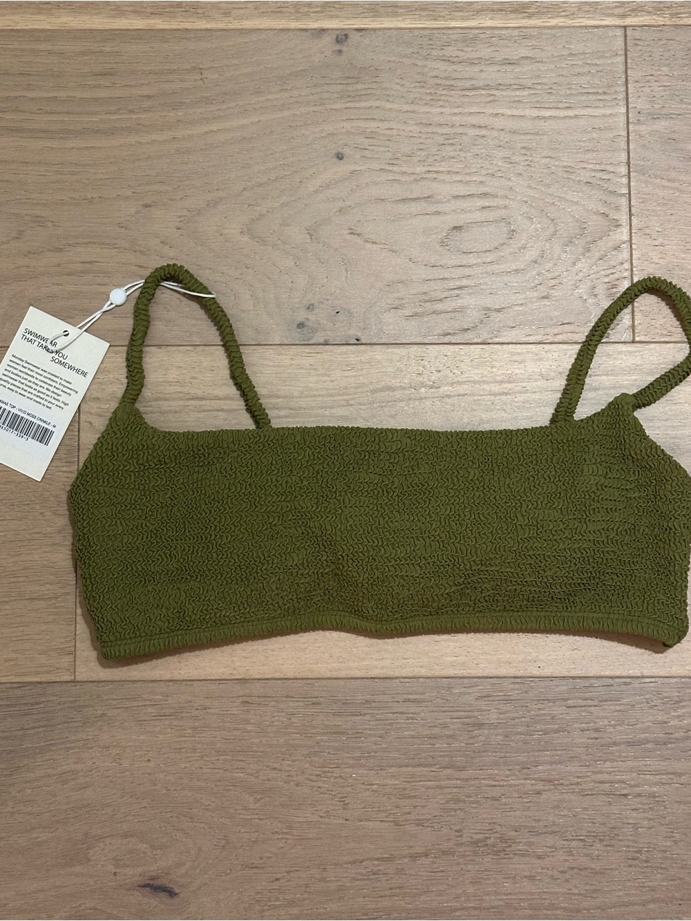 BNWT Monday Swimwear Bahamas Top size M in Moss Crinkle